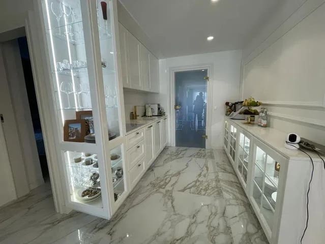 2 soveværelse Lejlighed til salg i Marbella med swimmingpool garage - € 949.000 (Ref: 9518784)