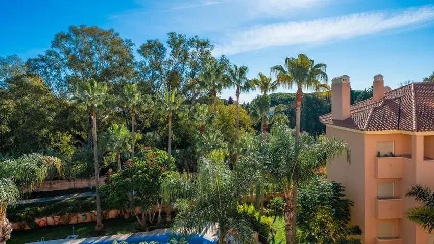 3 soveværelse Penthouse til salg i Marbella med swimmingpool garage - € 599.000 (Ref: 9518785)