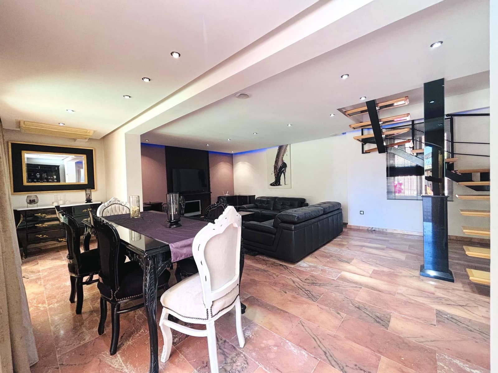 3 chambre Villa/Maison à vendre à Marbella avec piscine garage - 1 350 000 € (Ref: 9518787)