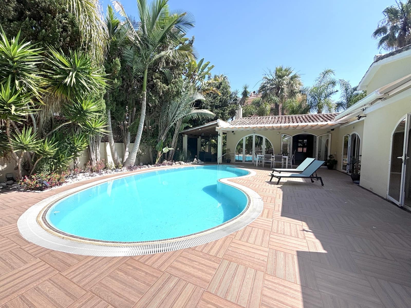 3 chambre Villa/Maison à vendre à Marbella avec piscine garage - 1 350 000 € (Ref: 9518787)