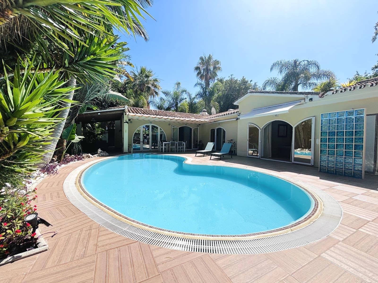 3 chambre Villa/Maison à vendre à Marbella avec piscine garage - 1 350 000 € (Ref: 9518787)