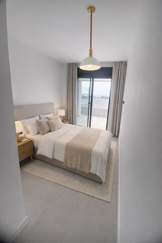 2 sypialnia Apartament na sprzedaż w Marbella z basenem garażem - 690 000 € (Ref: 9527592)