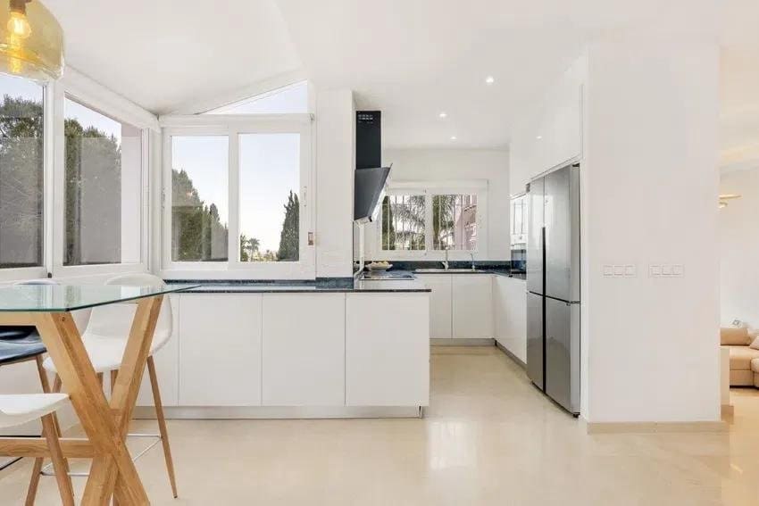 Chalet de 4 habitaciones en Mijas Costa en venta con piscina garaje - 1.380.000 € (Ref: 9530276)