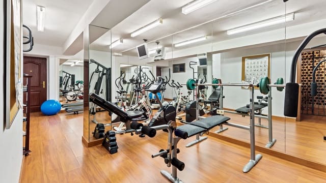 5 soveværelse Villa til salg i Marbella med swimmingpool garage - € 3.190.000 (Ref: 9533606)