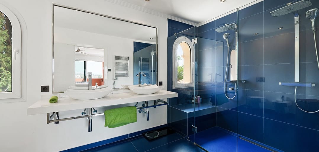 8 soveværelse Villa til salg i El Paraiso med swimmingpool garage - € 5.995.000 (Ref: 9533609)