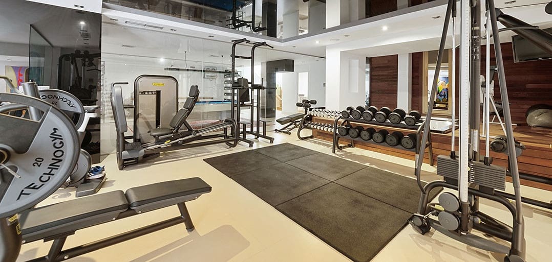 8 soveværelse Villa til salg i El Paraiso med swimmingpool garage - € 5.995.000 (Ref: 9533609)