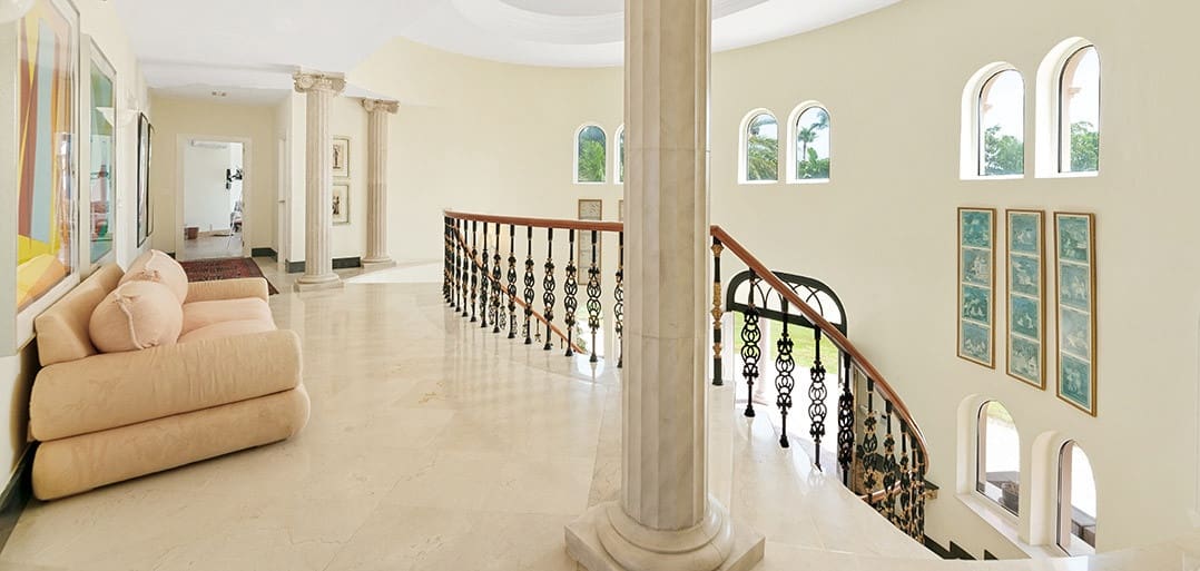 8 bedroom Villa for sale in El Paraiso with pool garage - € 3,995,000 (Ref: 9533609)