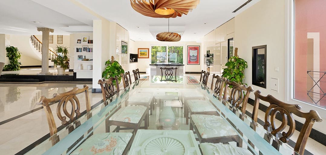 8 bedroom Villa for sale in El Paraiso with pool garage - € 3,995,000 (Ref: 9533609)