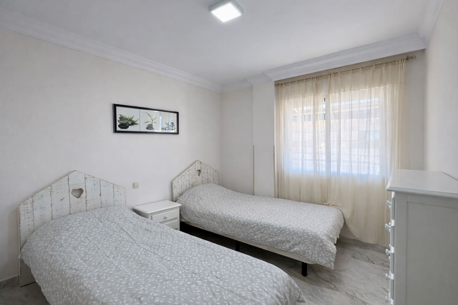 2 soverom Leilighet til salgs i Puerto Banus med svømmebasseng garasje - € 660 000 (Ref: 9535790)