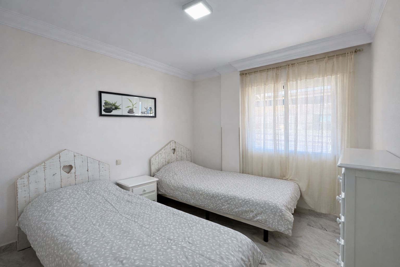 2 bedroom Apartment for sale in Puerto Banus with pool garage - € 660,000 (Ref: 9535790)