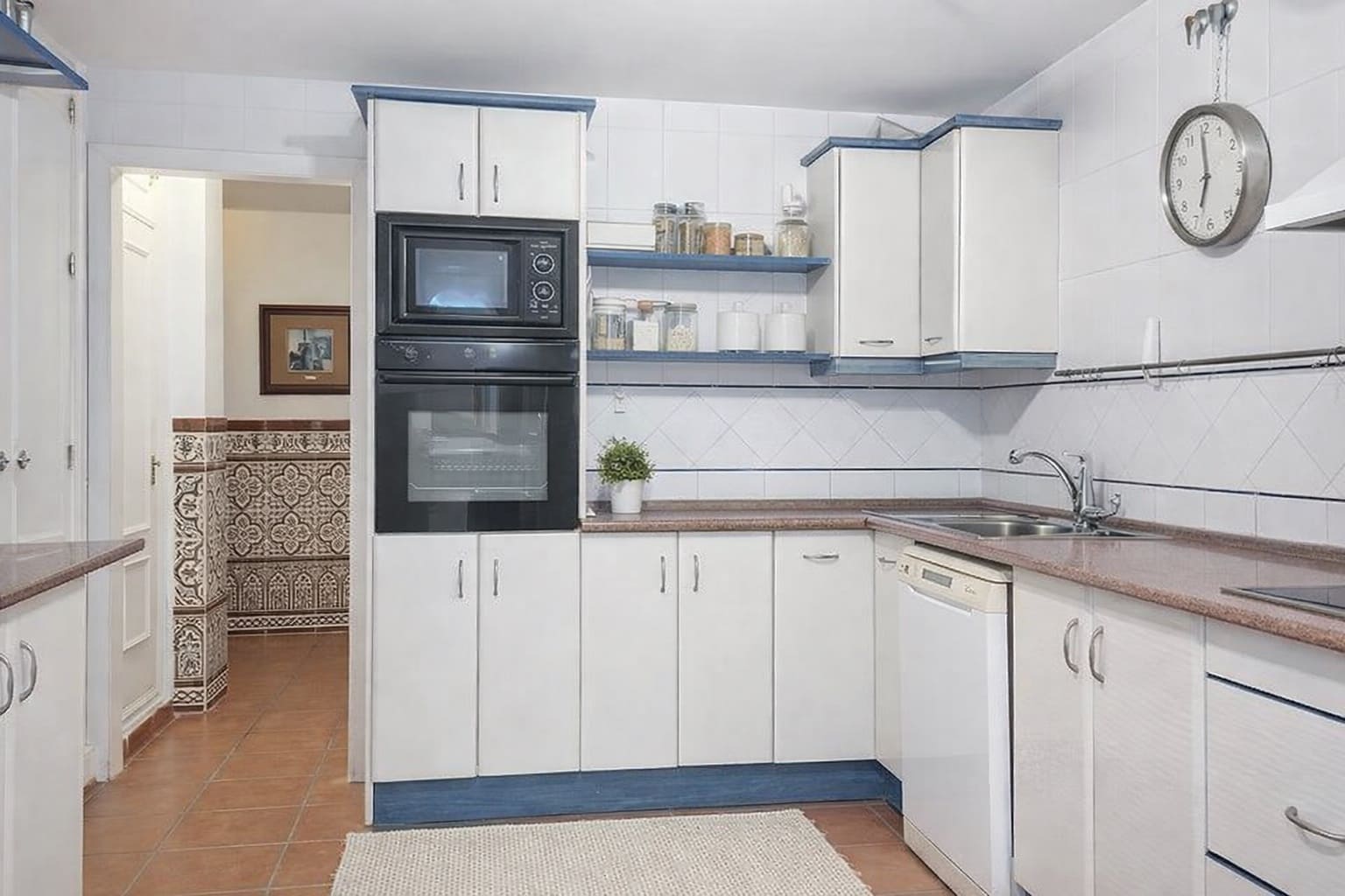 5 bedroom Semi-detached Villa for sale in Mijas Costa with pool garage - € 495,000 (Ref: 9537269)