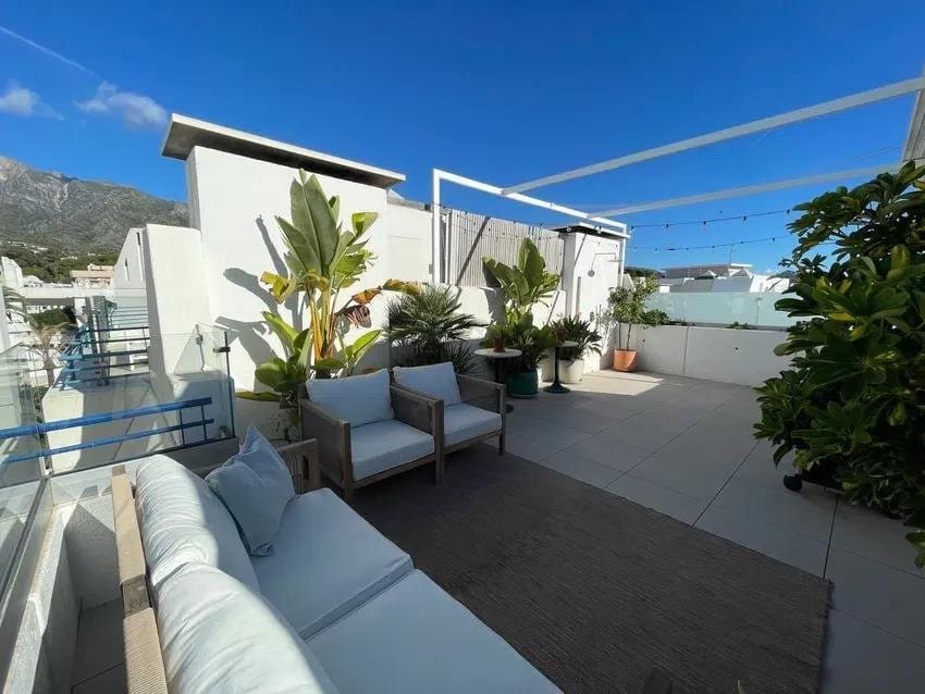 3 camera da letto Attico in vendita in Marbella con piscina garage - 950.000 € (Rif: 9537270)