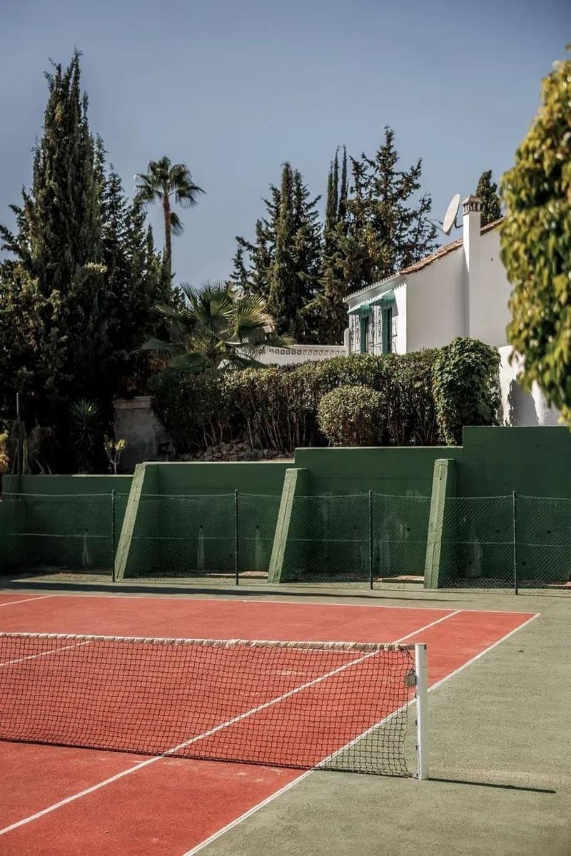 2 soverom Hus til salgs i Marbella med svømmebasseng garasje - € 795 000 (Ref: 9537271)
