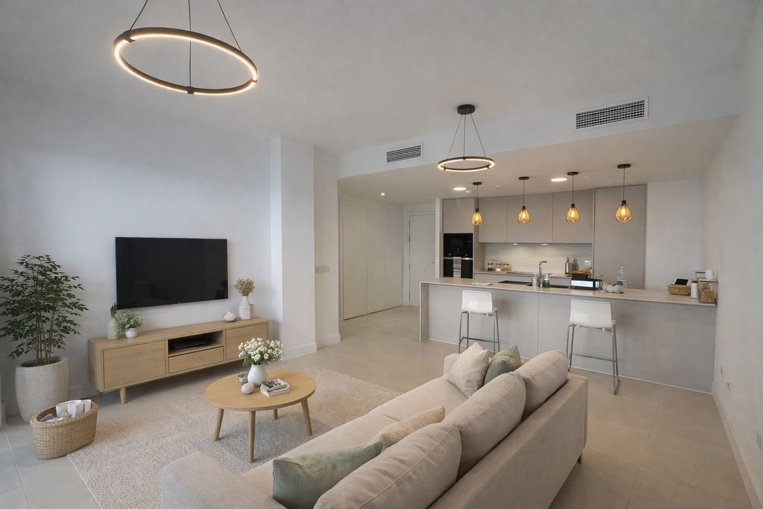 Apartamento de 2 habitaciones en Fuengirola en venta con piscina garaje - 450.000 € (Ref: 9540984)