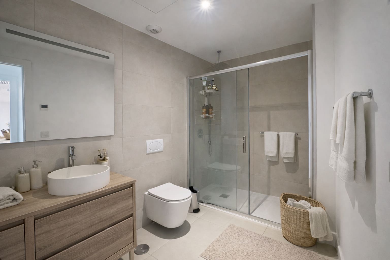 Apartamento de 2 habitaciones en Fuengirola en venta con piscina garaje - 450.000 € (Ref: 9540984)