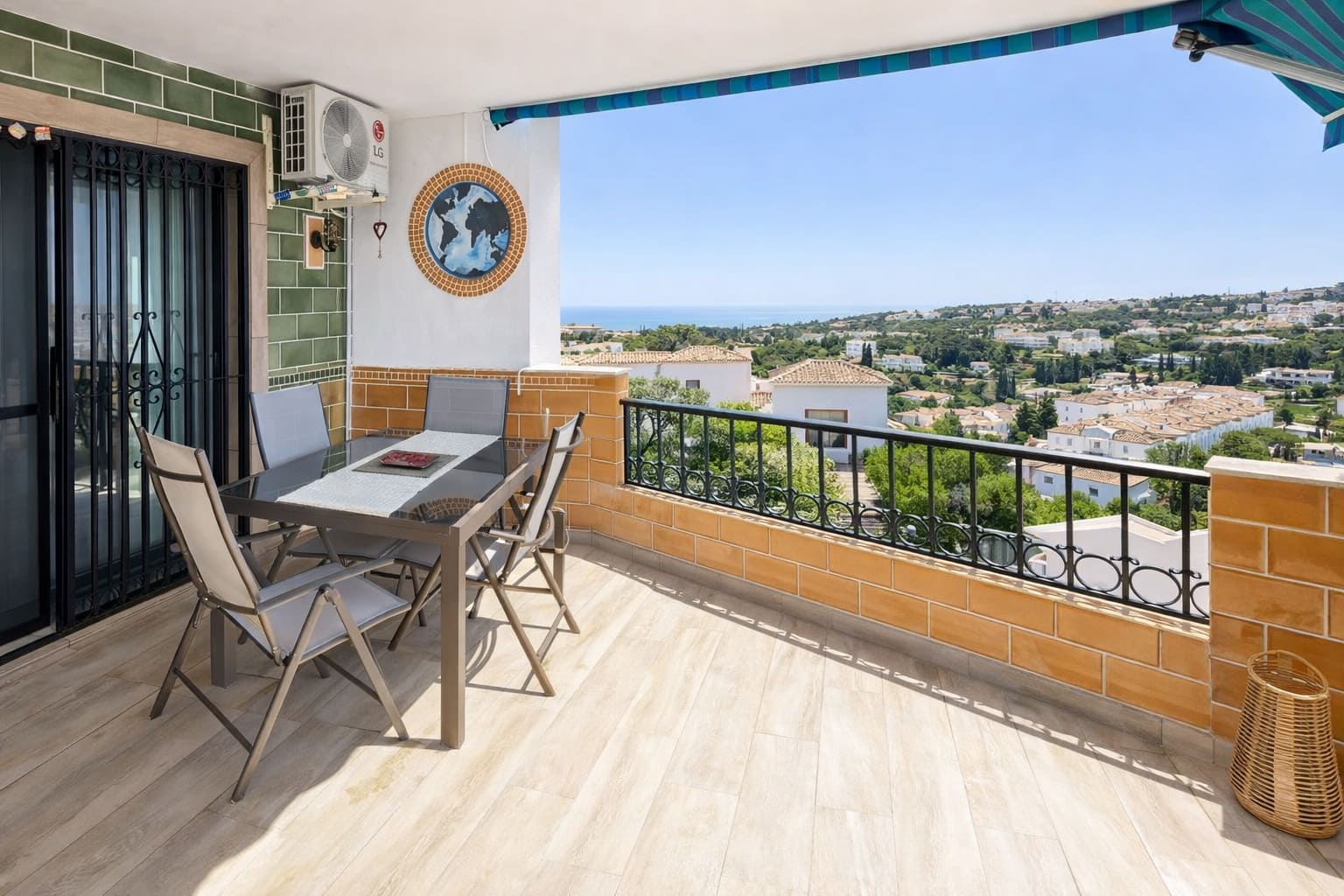 4 soverom Kjedet enebolig til salgs i Sitio de Calahonda - € 530 000 (Ref: 9540985)