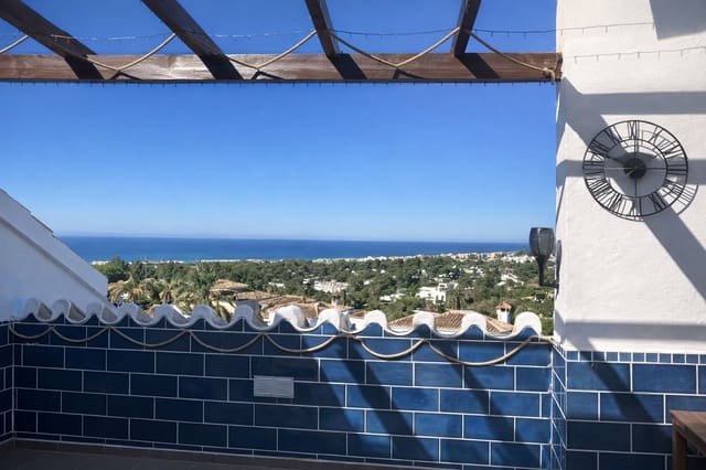 3 camera da letto Villetta Bifamiliare in vendita in Sitio de Calahonda, Mijas con piscina garage - 530.000 € (Rif: 9540985)