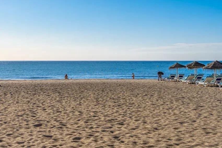 Chalet de 4 habitaciones en Mijas Costa en venta con piscina garaje - 475.000 € (Ref: 9540992)