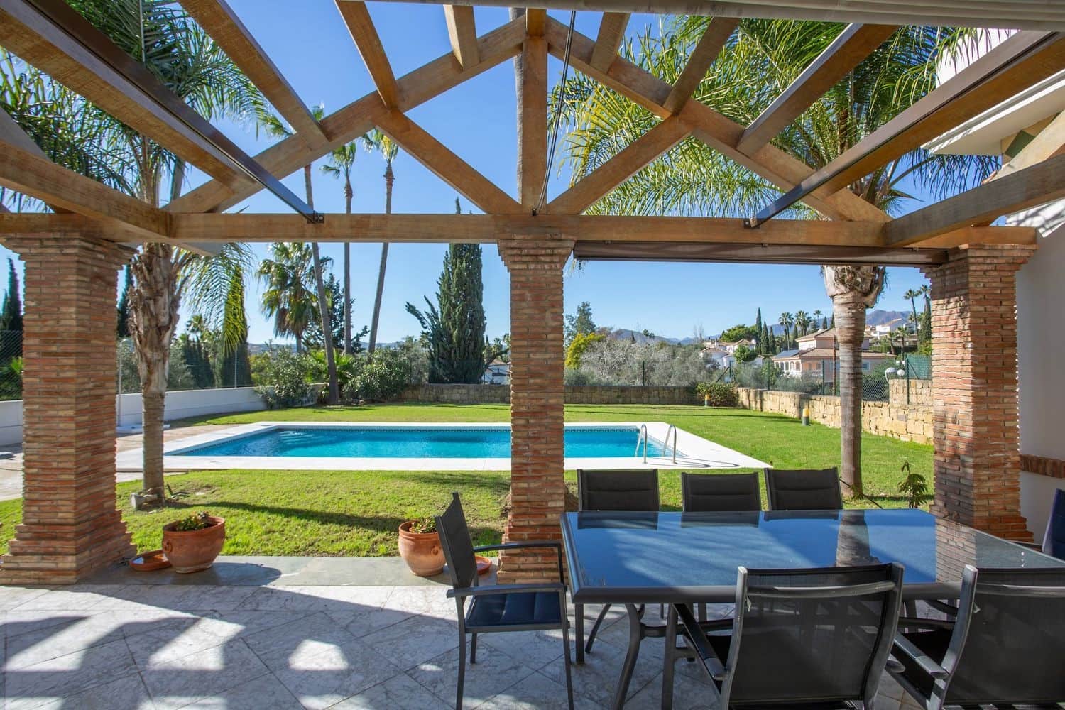 5 sovrum Villa till salu i Mijas Costa med pool garage - 1 600 000 € (Ref: 9547909)