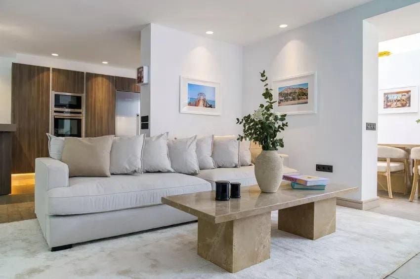 6 slaapkamer Villa te koop in Marbella met zwembad garage - € 2.350.000 (Ref: 9551228)