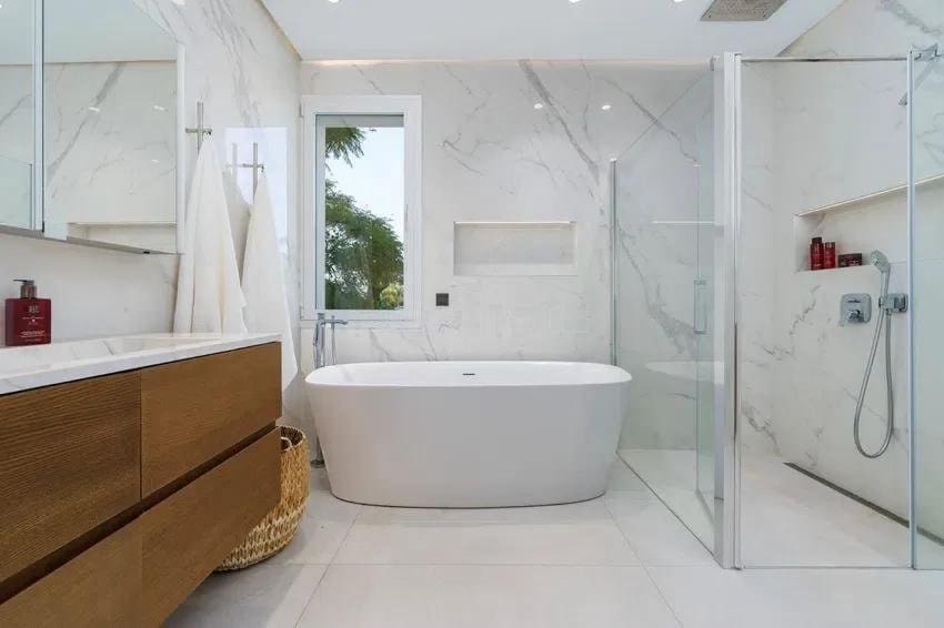 6 slaapkamer Villa te koop in Marbella met zwembad garage - € 2.350.000 (Ref: 9551228)