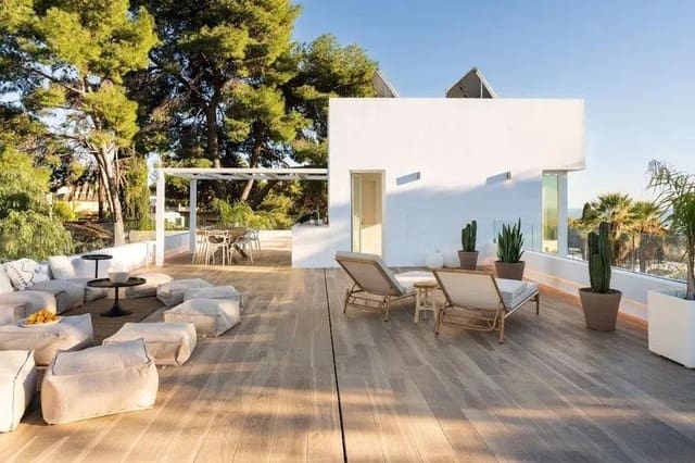 6 slaapkamer Villa te koop in Las Brisas, Marbella met zwembad garage - € 2.350.000 (Ref: 9551228)