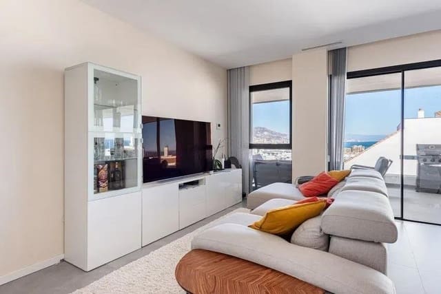 2 Zimmer Apartment zu verkaufen in Fuengirola mit Pool Garage - 619.000 € (Ref: 9561635)