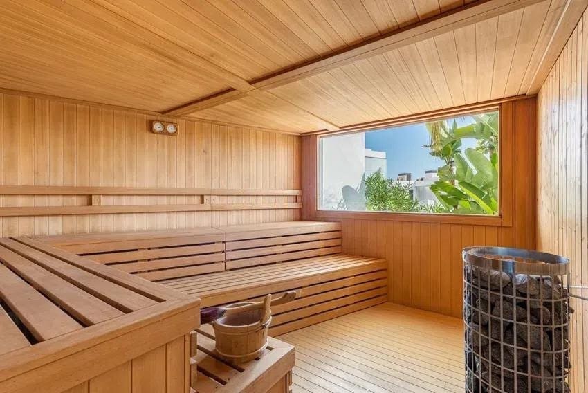 2 Zimmer Apartment zu verkaufen in Fuengirola mit Pool Garage - 619.000 € (Ref: 9561635)