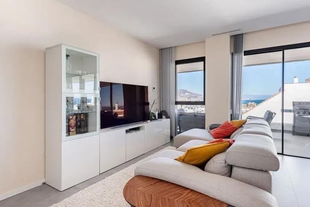 Apartamento de 2 habitaciones en Castillo Sohail, Fuengirola en venta con piscina garaje - 594.000 € (Ref: 9561635)