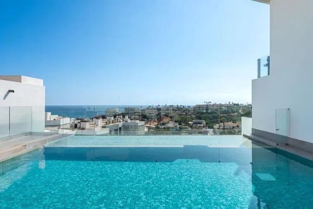 2 soveværelse Lejlighed til salg i Castillo Sohail, Fuengirola med swimmingpool garage - € 570.000 (Ref: 9561635)