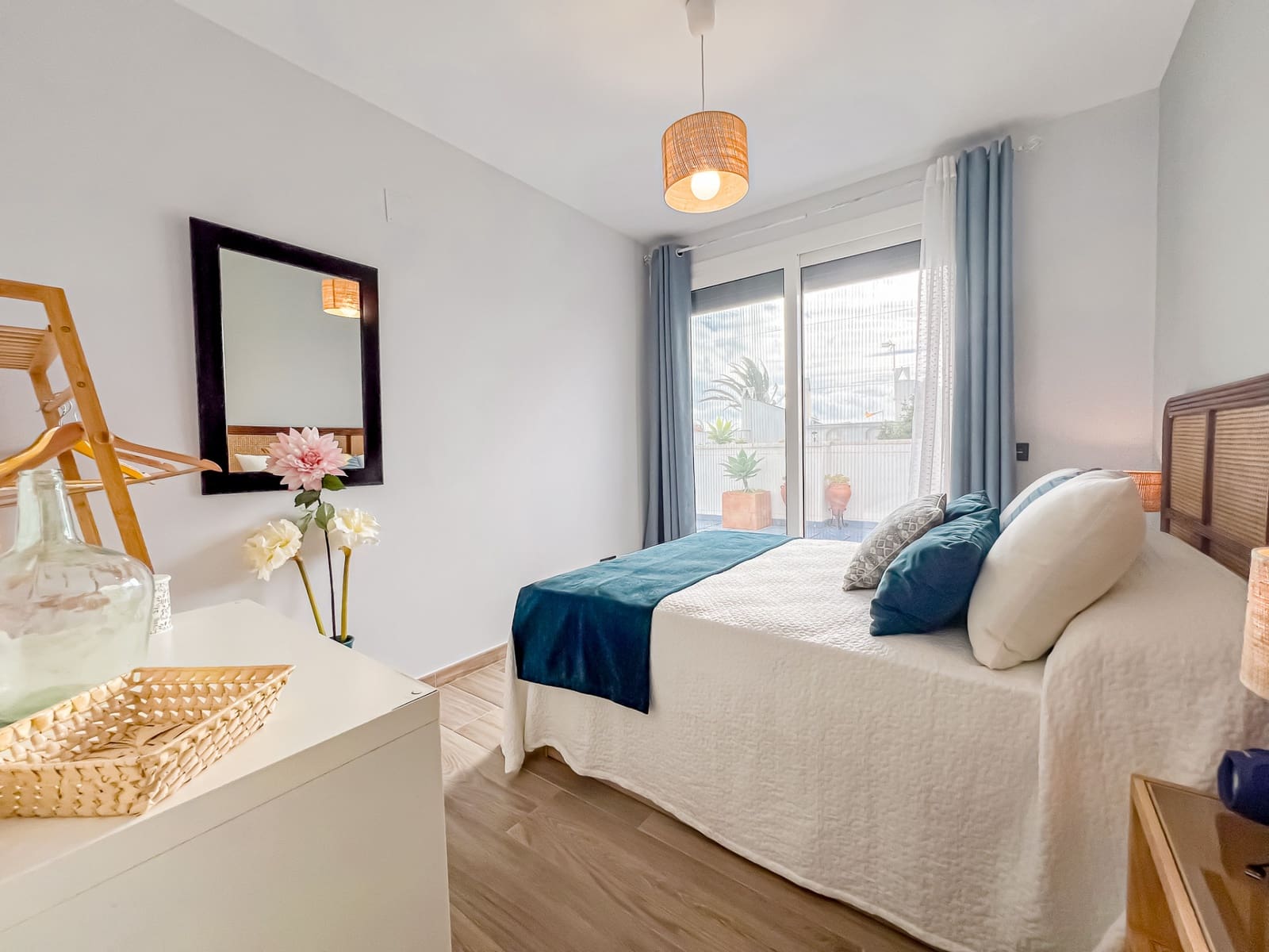 2 soverom Penthouse til salgs i Marbella med svømmebasseng garasje - € 460 000 (Ref: 9564995)