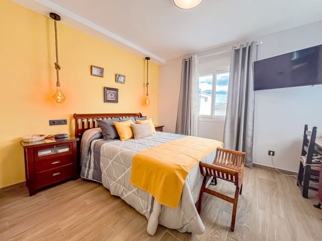 2 soveværelse Penthouse til salg i Marbella med swimmingpool garage - € 460.000 (Ref: 9564995)