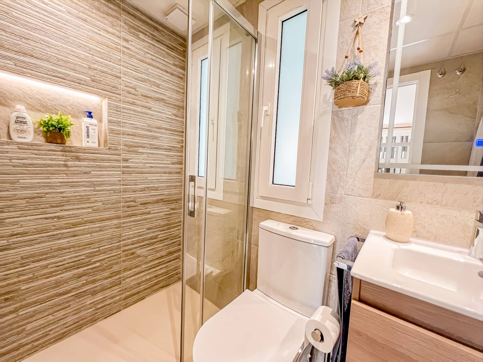 2 soverom Penthouse til salgs i Marbella med svømmebasseng garasje - € 460 000 (Ref: 9564995)