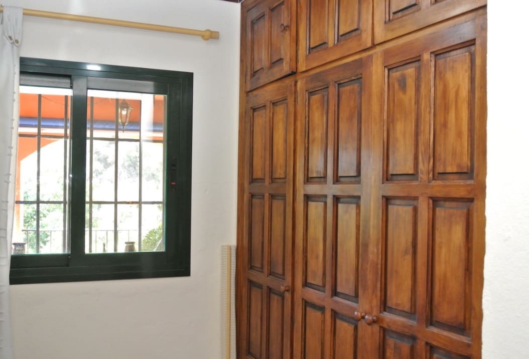 5 bedroom Finca/Country House for sale in Istan with garage - € 540,000 (Ref: 9570978)
