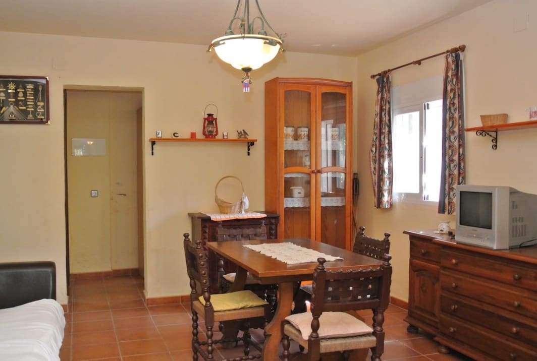 5 bedroom Finca/Country House for sale in Istan with garage - € 540,000 (Ref: 9570978)