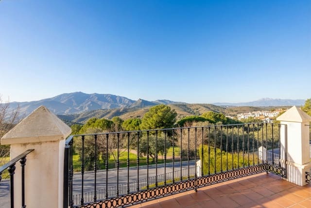 3 slaapkamer Halfvrijstaande villa te koop in Alhaurín Golf, Alhaurín el Grande met zwembad garage - € 399.000 (Ref: 9570979)