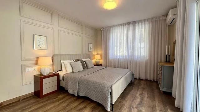 4 makuuhuone Huvila myytävänä paikassa Marbella mukana uima-altaan 
autotalli - 1 295 000 € (Ref: 9574471)