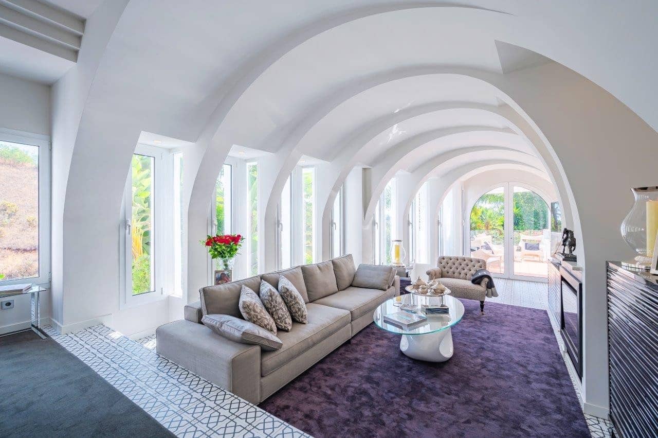 5 slaapkamer Huis te koop in Golden Mile met zwembad garage - € 1.800.000 (Ref: 9574473)