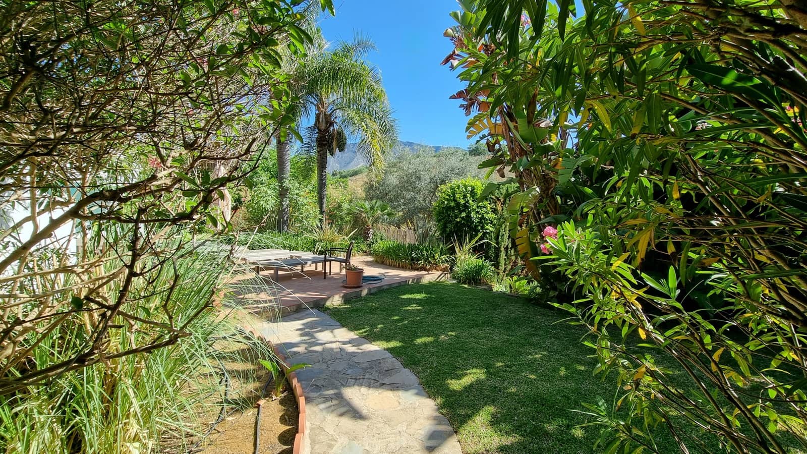 5 slaapkamer Huis te koop in Golden Mile met zwembad garage - € 1.800.000 (Ref: 9574473)