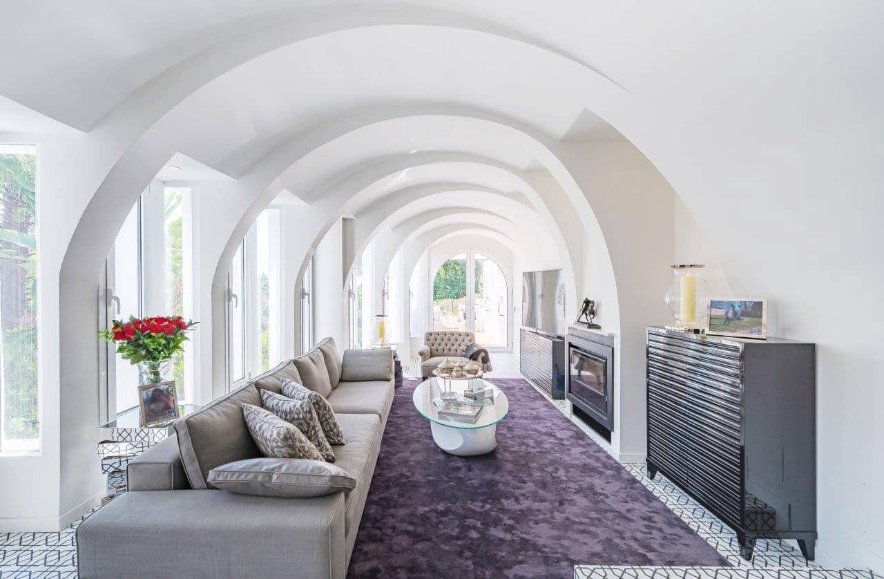 5 soverom Hus til salgs i Golden Mile med svømmebasseng garasje - € 1 800 000 (Ref: 9574473)