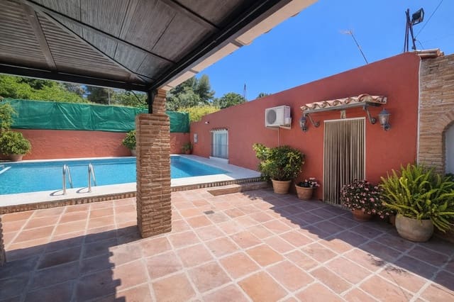 Byggetomt til salgs i San Pedro de Alcantara, Marbella - € 640 000 (Ref: 9574489)