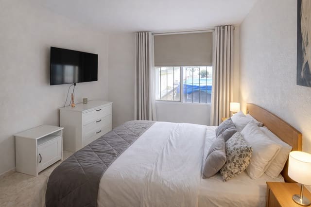 3 slaapkamer Villa te koop in San Pedro de Alcántara Pueblo, Marbella met zwembad garage - € 995.000 (Ref: 9574490)