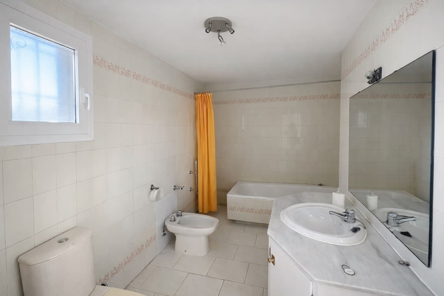 3 soveværelse Villa til salg i Calahonda med garage - € 640.000 (Ref: 9574491)