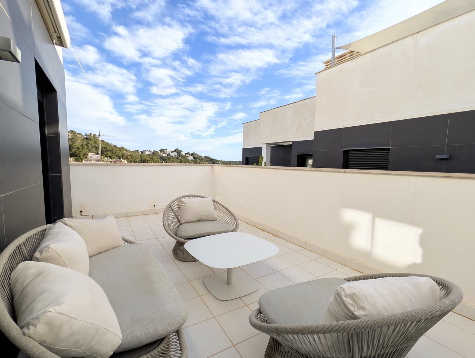 Apartamento de 4 habitaciones en Nuestra Señora de Jesus en venta con piscina garaje - 1.490.000 € (Ref: 9586233)