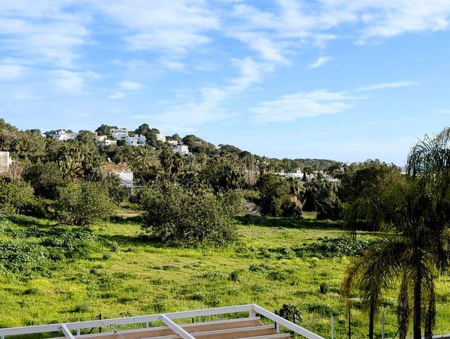 Apartamento de 4 habitaciones en Nuestra Señora de Jesus, Santa Eulalia / Santa Eularia en venta con piscina garaje - 1.490.000 € (Ref: 9586233)