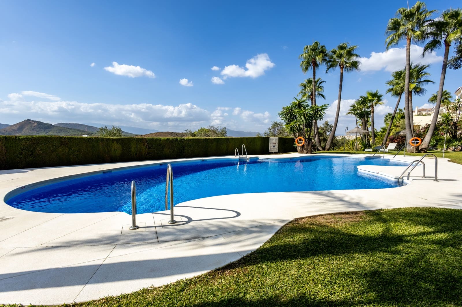 3 bedroom Apartment for sale in Alhaurin Golf with pool garage - € 455,000 (Ref: 9586234)