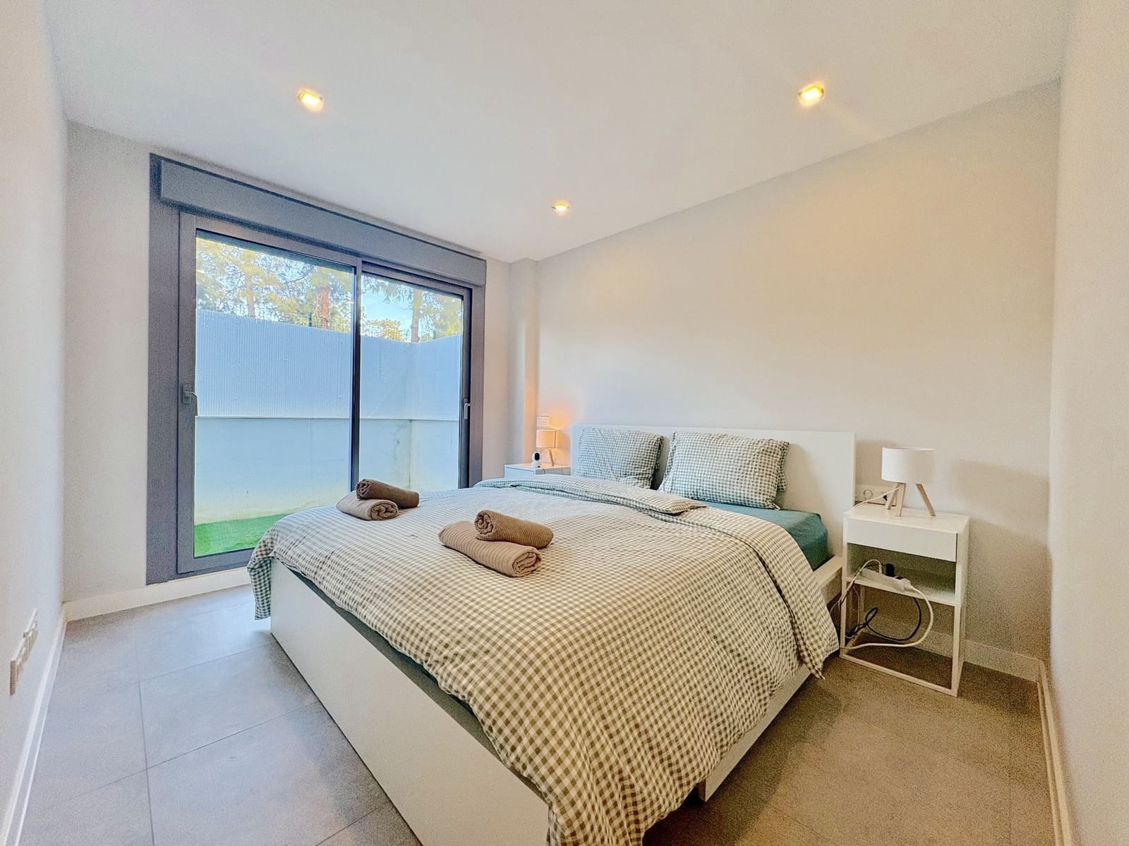 3 slaapkamer Appartement te koop in El Chaparral met zwembad garage - € 575.000 (Ref: 9591123)