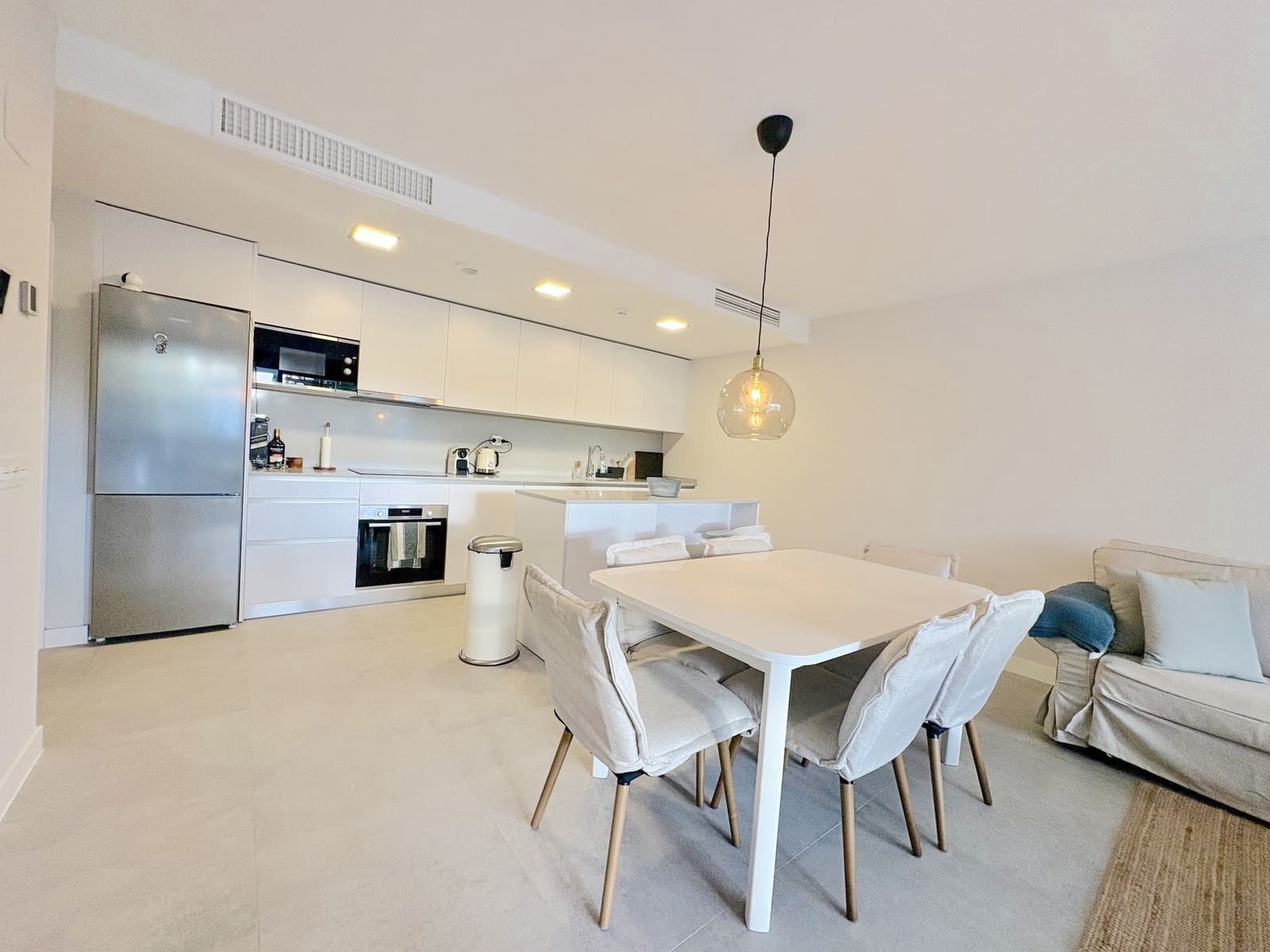 3 slaapkamer Appartement te koop in El Chaparral met zwembad garage - € 575.000 (Ref: 9591123)