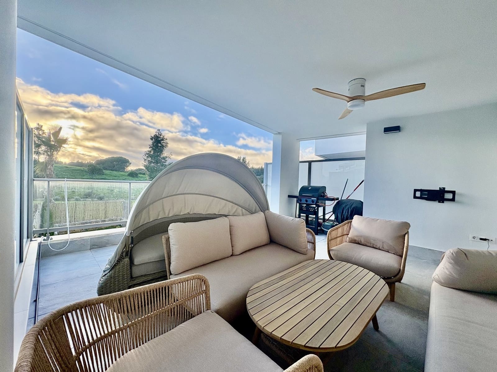 3 slaapkamer Appartement te koop in El Chaparral met zwembad garage - € 575.000 (Ref: 9591123)