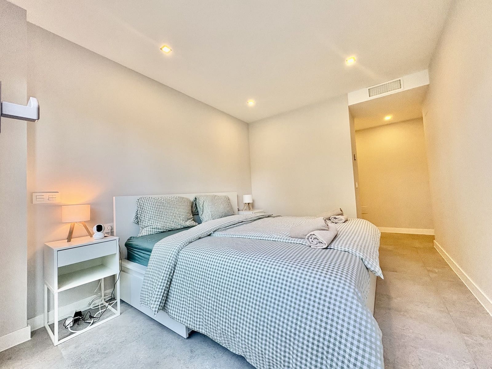 3 slaapkamer Appartement te koop in El Chaparral met zwembad garage - € 575.000 (Ref: 9591123)